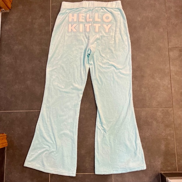 NWT Primark Hello Kitty Blue velour Pj Lounge Flared Pants Size Medium 8/10 - Picture 7 of 7